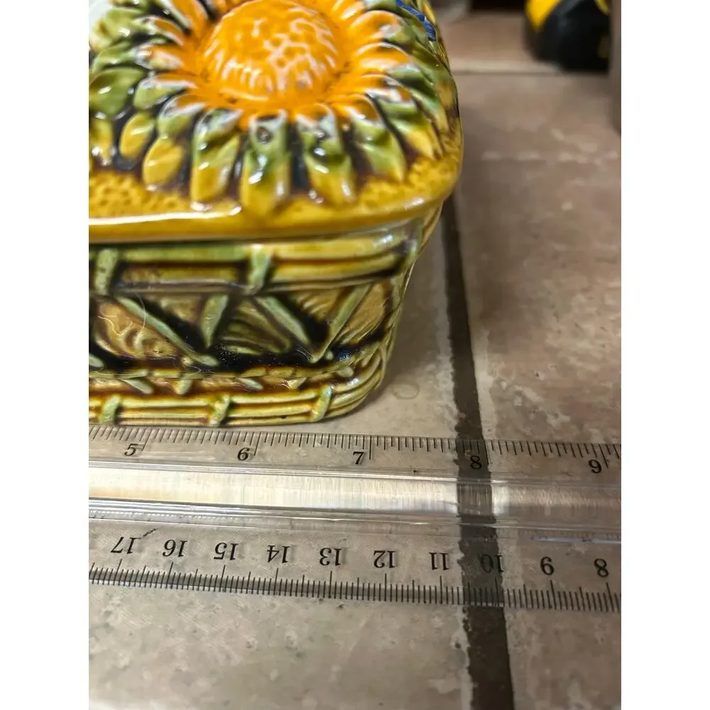 Beautiful Ceramic Vintage 2Pc Dish‎ with Flowers 7